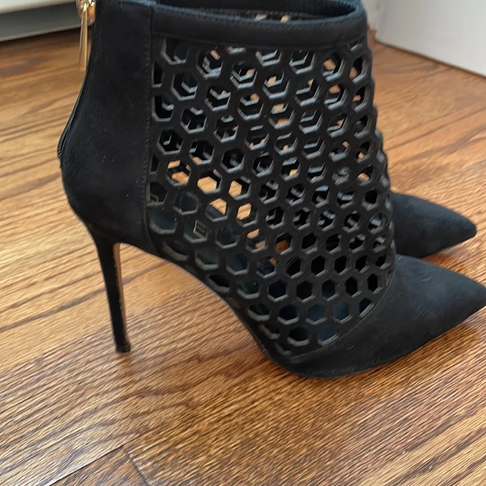 Raye Bootie - Picture 2 of 5
